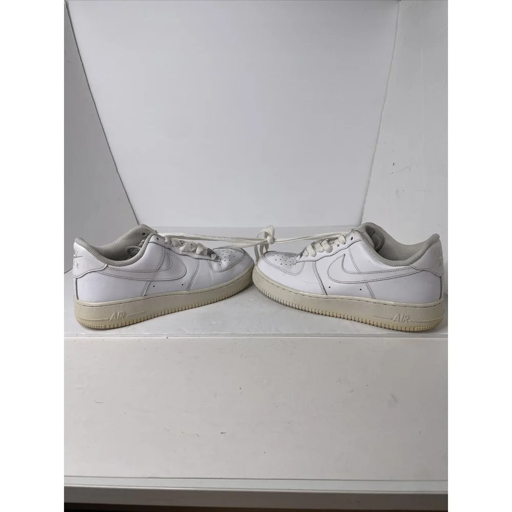 Nike Air Force 1 Low Triple White Shoes Womens Sz 9.5